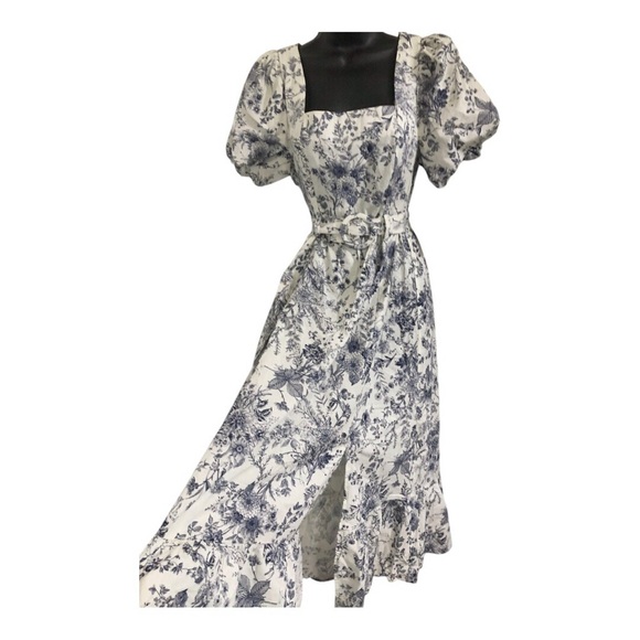 boutique Dresses & Skirts - Cream blue floral‎ puff sleeve belted smocked square neck nap dress size medium